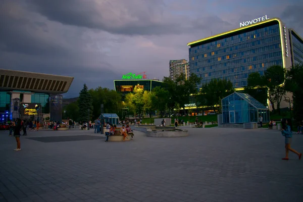 Almaty Kazakistan 2019 Veduta Della Piazza Abai Fronte Palazzo Della — Foto Stock