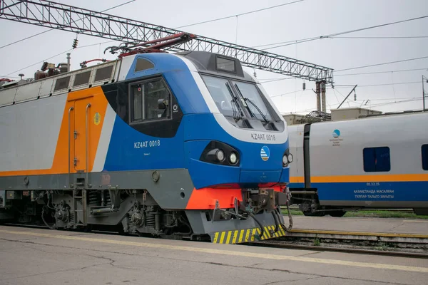 Ałmaty Kazachstan 2019 Widok Kabiny Kierowcy Pociągu Pasażerskiego Tulpar Talgo — Zdjęcie stockowe