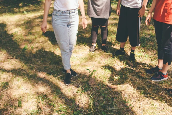 ekip oluşturma egzersiz insanlar bacaklar sahip kırpma kadar yakın