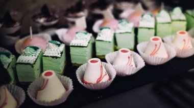 Büfe çeşitli çöller, yakın çekim