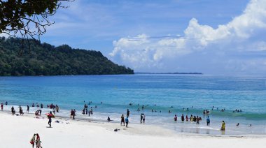 10 en iyi plajlarından 2 saatlik yolculuk tarafından bulunan Asya, cruise Port Blair ve daha fazla yol, o en ikonik biri temiz ve izlemek ve keyfini deniz deniz manzarası net.