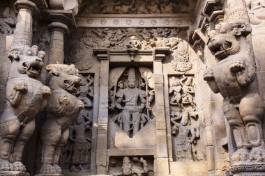 Kanchi Kailasanathar tapınağın iç duvara oyulmuş Idol en eski yapı, bu bir Hindu Tapınağı Dravidian mimari tarzı Kanchipuram, Tamil Nadu, Hindistan