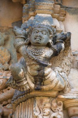 Kasivisvesvara Tapınağı, Kashivishvanatha tapınak olarak da bilinen Lakkundi Devagiri Seunas gelen ilhak ve onun sermaye 1193 Ce çevresinde yapılan bir 1087 Ce, Hoysala Kral Veera Ballala II varlığını