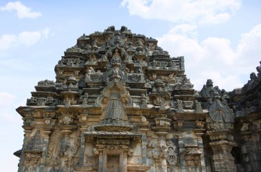 Kasivisvesvara Tapınağı, Kashivishvanatha tapınak olarak da bilinen Lakkundi Devagiri Seunas gelen ilhak ve onun sermaye 1193 Ce çevresinde yapılan bir 1087 Ce, Hoysala Kral Veera Ballala II varlığını