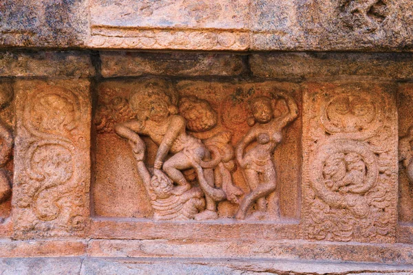 Attila Megmentése Draupadi Motívumok Lábazat Airavatesvara Templomegyüttes Darasuram Tamil Nadu — Stock Fotó