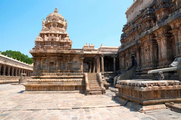 アイラーヴァテーシュヴァラ寺院 Darasuram タミル ナードゥ州 インドの北の Chandikesvara 西からの眺め — ストック写真