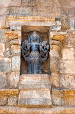 Martand Bhairva, Shiva, Airavatesvara Tapınağı, Darasuram, Tamil Nadu, Hindistan bir şeklidir. Doğu duvarı maha-mandapa.