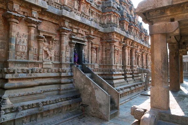 Kuzey duvarındaki niş Airavatesvara Tapınağı, Darasuram, Tamil Nadu, Hindistan 