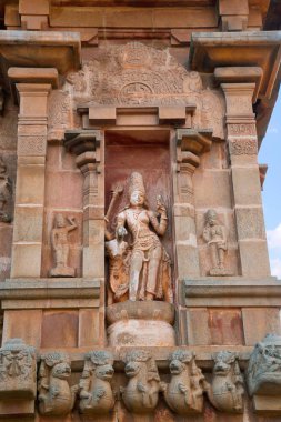 Ardhanarisvara yanında onun boğa, niş Kuzey duvarda, Brihadisvara Tapınağı, Tanjore, Tamil Nadu, Hindistan