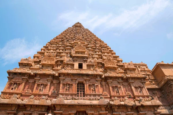 壁や塔 ブリハディーシュバラ寺院 タンジョール タミル ナードゥ州 インドを装飾されています 西からの眺め — ストック写真