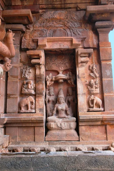 Bogini Lakshmi Południowej Niszy Centralnej Kaplicy Brihadisvara Temple Tańdźawurskie Tamil — Zdjęcie stockowe