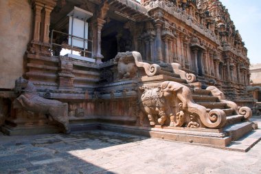 Mandapa, Subrahmanyam Tapınak, Brihadisvara tapınak kompleksi, Tanjore, Tamil Nadu, Hindistan Kuzey girişi. Kuzey Doğu görünümünden.