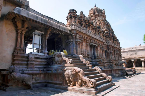 Mandapa, Subrahmanyam Tapınak, Brihadisvara tapınak kompleksi, Tanjore, Tamil Nadu, Hindistan Kuzey girişi. Kuzey Doğu görünümünden.