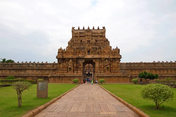 Rajarajan Tiruvasal, üçüncü Brihadisvara Tapınağı, Tanjore, Tamil Nadu Hindistan gopura, giriş