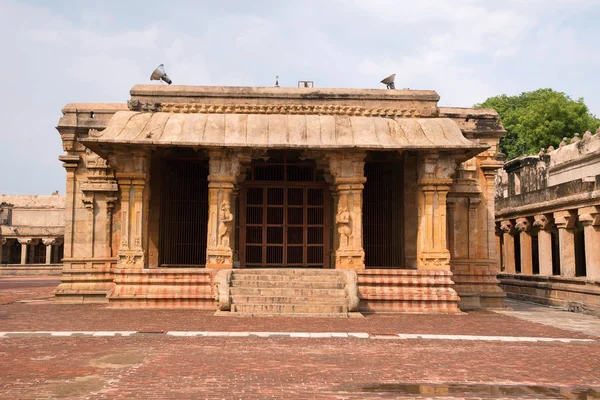 Subrahmanyam Tapınak, Brihadisvara tapınak kompleksi, Tanjore, Tamil Nadu, Doğu Hindistan görünümünden