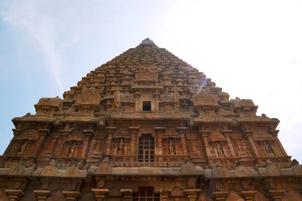 ヴィマナまたは Shikhara ブリハディーシュバラ寺院 タンジョール タミル ナードゥ州 インドの眺め 西からの眺め — ストック写真
