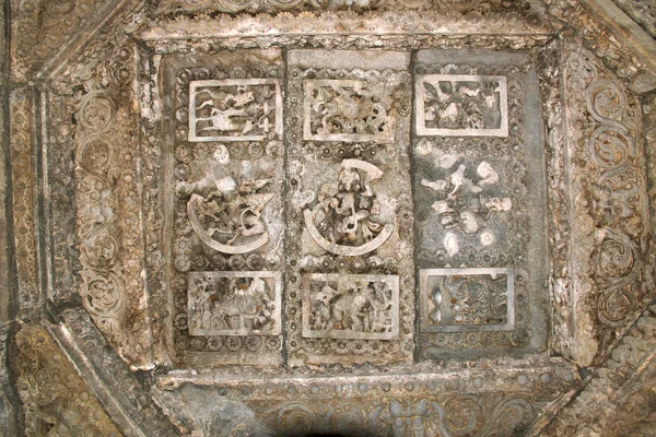 Shantelashwara Hoysaleshvara Halebid 印度卡纳塔塔天花板 — 图库照片