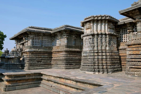 Zdobené Reliéfy Stěnách Hoysaleshvara Chrám Halebid Karnataka Indie Pohled Severu — Stock fotografie