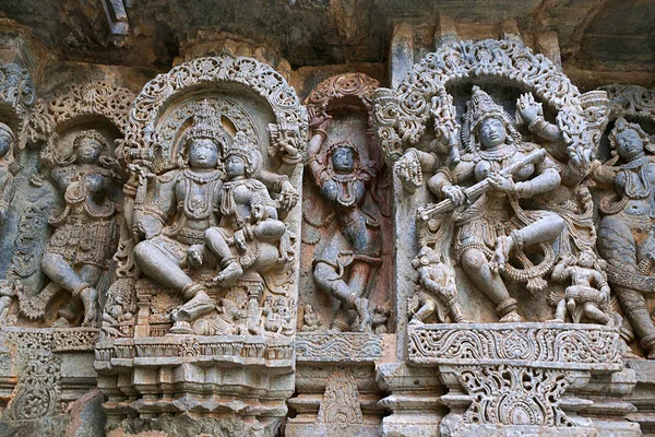 Rilievi Ornati Raffiguranti Sinistra Shiva Parvati Sarswati Danzanti Tempio Kedareshwara — Foto Stock