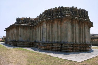 Arkadan Görünüş, Parshvanatha Basadi, Basadi Halli jain Tapınağı karmaşık, Karnataka, Hindistan.