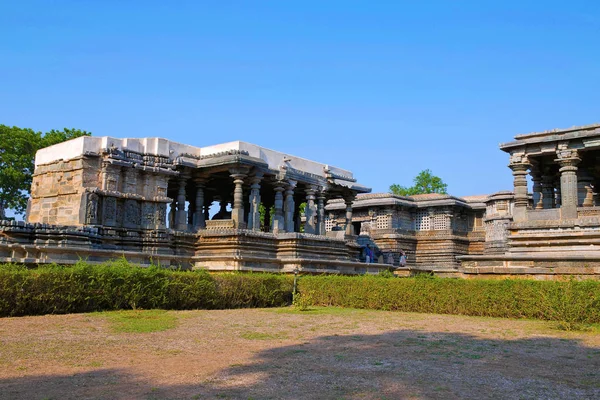 Pohled Nandi Mandapa Hoysaleshwara Chrám Halebid Karnataka Indie Pohled Východu — Stock fotografie