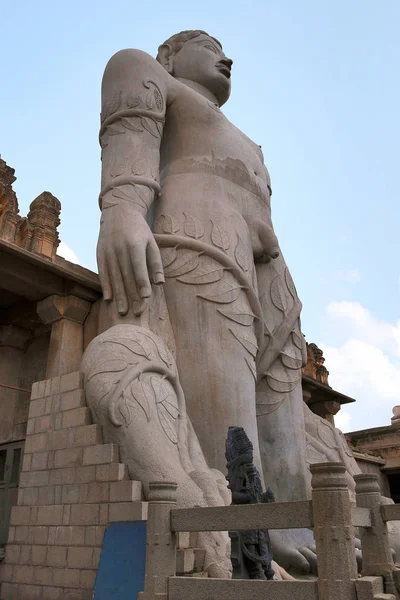 Una Gigantesca Estatua Monolítica Bahubali También Conocida Como Gomateshwara Vindhyagiri — Foto de Stock