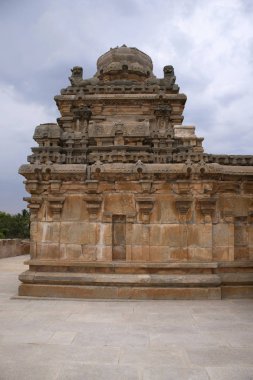 Tipik Dravidian tarzı tapınak Panchakuta Basadi veya Panchakoota Basadi, Kambadahalli, Mandya district, Jain fait ilgili Batı Ganga çeşitli Güney Hint Dravid mimarisinin en güzel örneklerinden biri İstanbul Türkiye