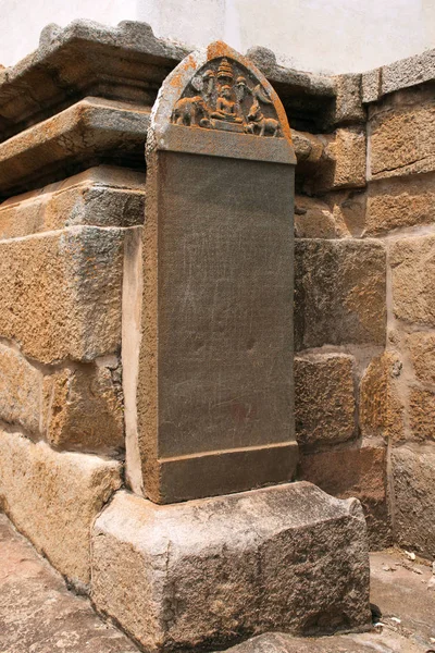 Inscripciones Talladas Kannada Pilar Piedra Eradukatte Basadi Colina Chandragiri Sravanabelgola — Foto de Stock