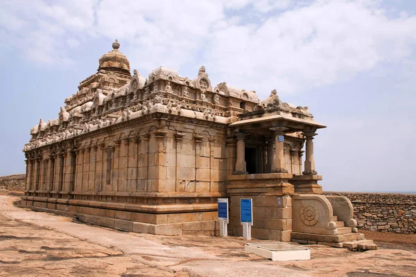 Chavundaraya Basadi, Chandragiri tepe, Sravanabelgola, İstanbul