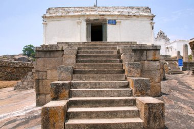Ön Shantishwara Basadi, Chandragiri hill, Sravanabelgola, görünümünü Karnataka