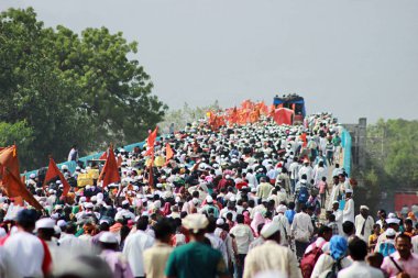 Hacılar veya waris Pandarpur yatra, Hindistan, alay