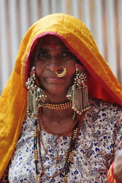 Pune, Maharashtra, Hindistan, Temmuz 2015, yakın çekim Bayan hacı Pandarpur yatra