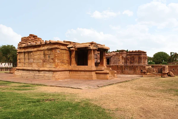 Suryanarayana Gudi, temple, Aihole, Bagalkot, İstanbul Türkiye Galaganatha grubu tapınaklar