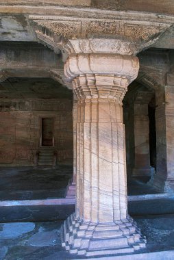 Mağara 3: Ayağı Badami mağaralar İstanbul Türkiye