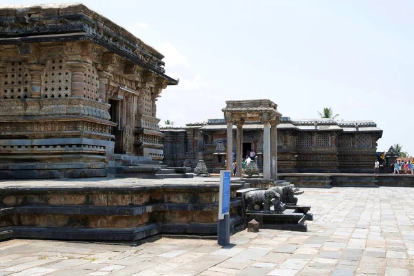 Arka Planda Belur Karnataka Hindistan Chennakeshava Tapınağı Kappe Channigraya Tapınağı — Stok fotoğraf