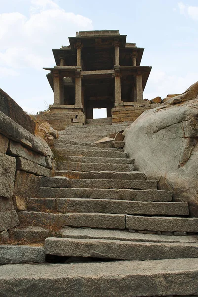 Dos Puertas Entrada Pisos Detrás Del Templo Narasimha Hampi Karnataka — Foto de Stock