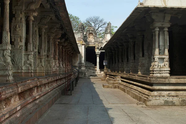 Folyosó Pillared Kolostorra Nándor Mandapa Között Anna Templom Hampi Karnataka — Stock Fotó