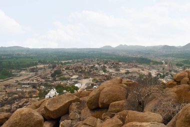 Hampi Matanga Hill üst, Hampi, Karnataka, Hindistan Doğu tarafındaki arieal görünümü. Kutsal merkezi. Krishna tapınak sol ve sağ tarafında resul Tapınağı.