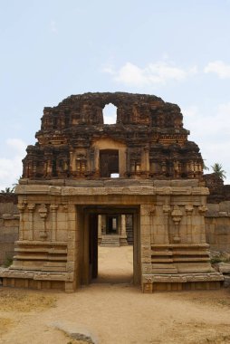 Batı Yakası gopura, Achyuta Raya Tapınağı, Hampi, Karnataka, Hindistan kutsal Merkezi
