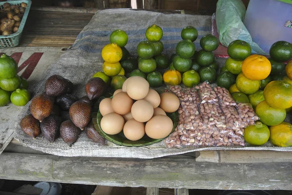 Snake Fruit Sinaasappelen Eieren Andere Gemakken Indonesië Lokale Markt — Stockfoto