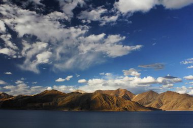 Pangong Gölü, Jammu ve Keşmir Hindistan Devlet görünümünü