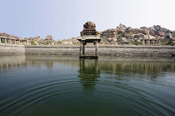 Tempio Serbatoio Stoccaggio Dell Acqua Presso Hampi Patrimonio Mondiale Hampi — Foto Stock