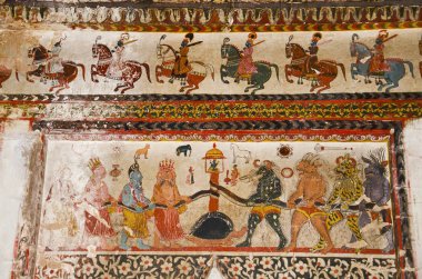 Raj Mahal tavanında mitolojik resimler. Orchha Palace Fort karmaşık. Orchha. Madhya Pradesh. Hindistan