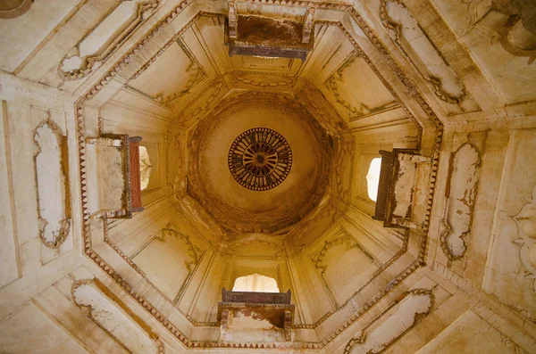 Paintings on ceiling of a chhatri. Orchha. Madhya Pradesh. India