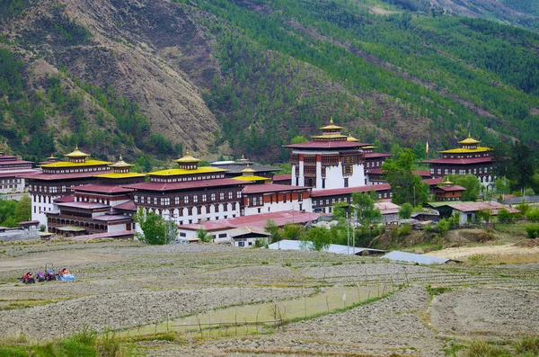 王の宮殿の半ばビュー Dechencholing Palace Thimphu として知られています ブータン — ストック写真