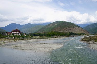 Pungtang Dechen Photrang Dzong veya Sarayı büyük mutluluk. Uzun görünümü. Yönetim Merkezi. Punakha Dzong, Bhutan