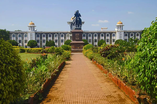 Vista Frontal Universidade Shivaji Kolhapur Maharashtra Índia — Fotografia de Stock