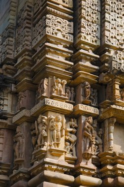 Vishwanath Tapınağı, oyma Tanrılar, vyalas ve surasundaries duvar, Batı grubu, Khajuraho, Madhya Pradesh, Hindistan, UNESCO Dünya Miras Listesi