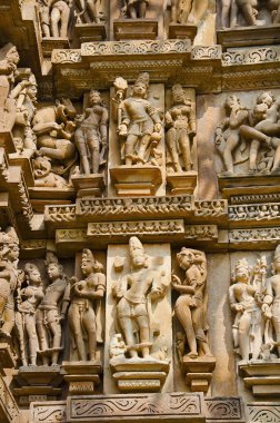 Vishwanath Tapınak, Kuzey duvarı - idoller, Surasundaries ve Vyalas, Batı grubu, Khajuraho, Madhya Pradesh, Hindistan, UNESCO Dünya Miras Listesi