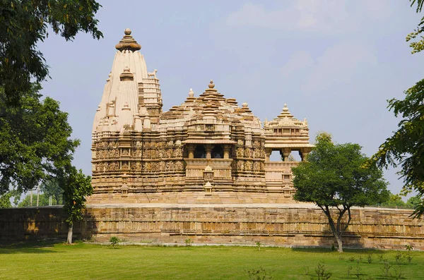 チトラグプタ寺院 ファサード 南ビュー ウエスタン グループ カジュラホ マディヤ プラデーシュ州 インドの ユネスコ世界遺産 — ストック写真